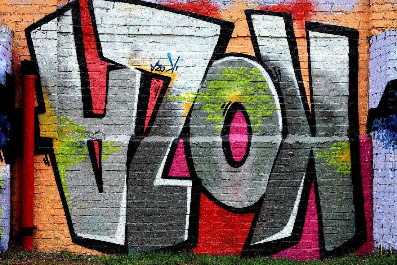 DIY Wall Decor: Crafting Oversized Wall Art